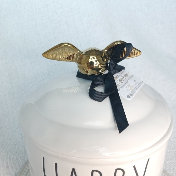 Rae Dunn × Harry Potter Golden Snitch Ceramic Cookie Jar - Picture 6 of 15
